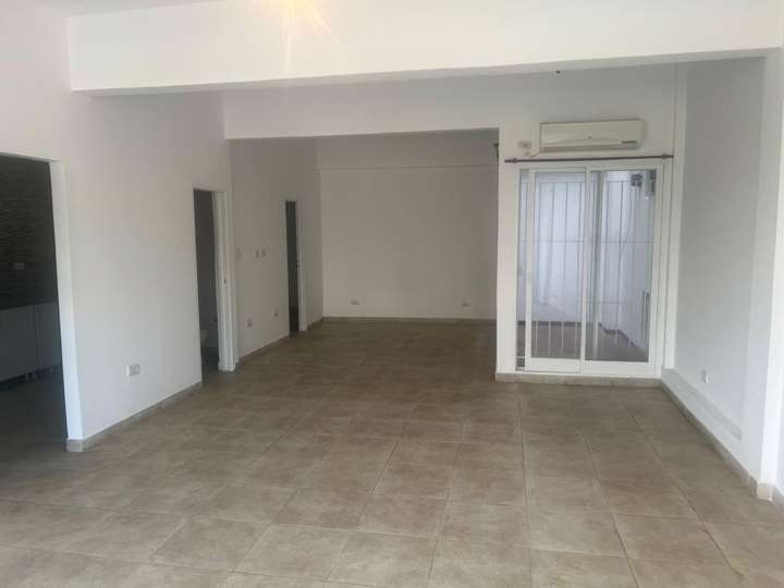 Edificio en alquiler en Avenida Jujuy, 2188, Ciudad Autónoma de Buenos Aires