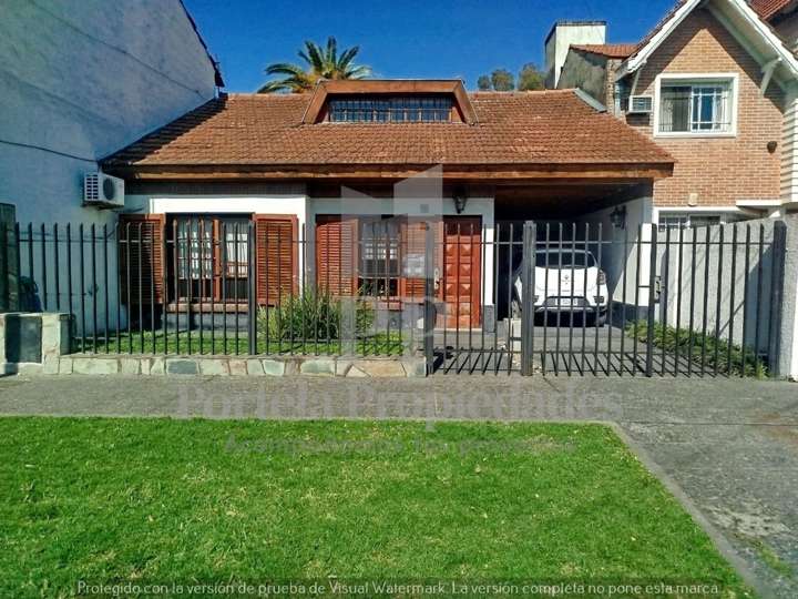 Casa en venta en Eduardo Muñiz, Buenos Aires