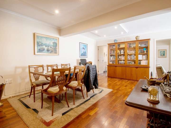 Apartamento en venta en Enrique Estrázulas, Montevideo