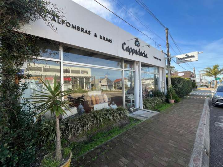 Comercial / Tienda en alquiler en Ruta 10 Juan Díaz de Solís, Maldonado