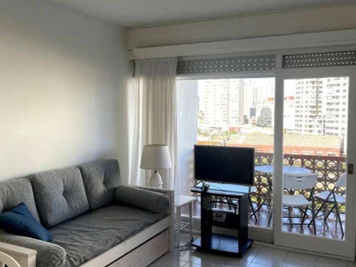 Apartamento en venta en Rambla Doctor Claudio Williman, Maldonado