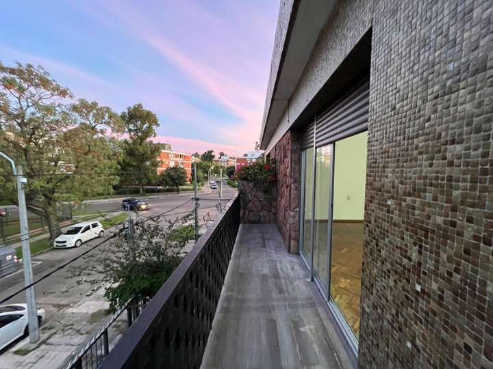 Casa en venta en Jaime Estrázulas, Montevideo