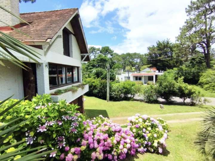 Casa en venta en Rambla Lorenzo Batlle Pacheco, Maldonado