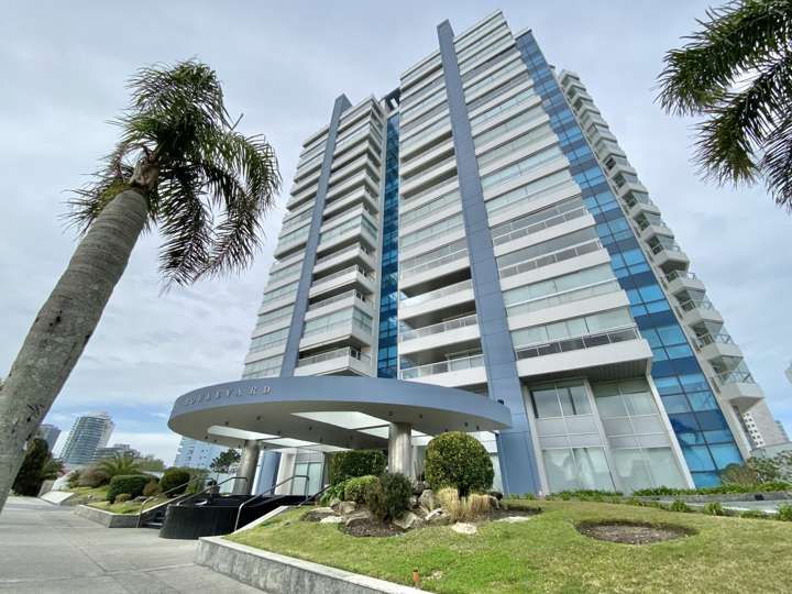 Apartamento en venta en Rotonda, Maldonado