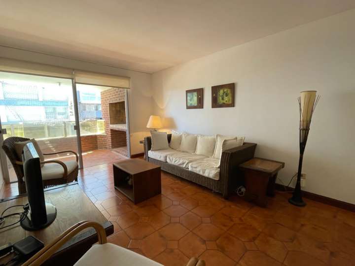 Apartamento en venta en Rambla Doctor Claudio Williman, Maldonado