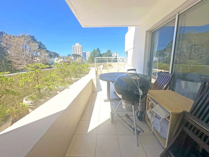 Apartamento en venta en Avenida Los Alpes, Maldonado