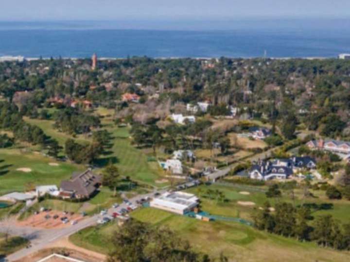 Terreno en venta en Avenida Louis Pasteur, Maldonado