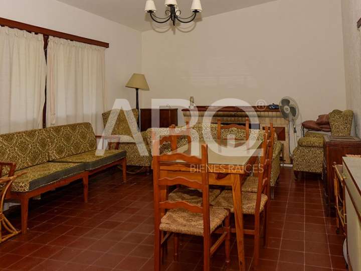 Casa en venta en Avenida Juan María Pérez y Fuentes, Canelones