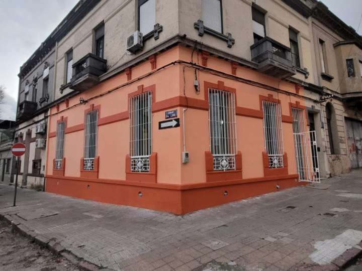 Casa en venta en Avenida Millán, Montevideo