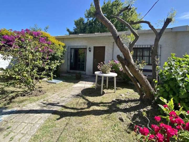 Casa en venta en Avenida Eduardo Márquez Castro, Canelones