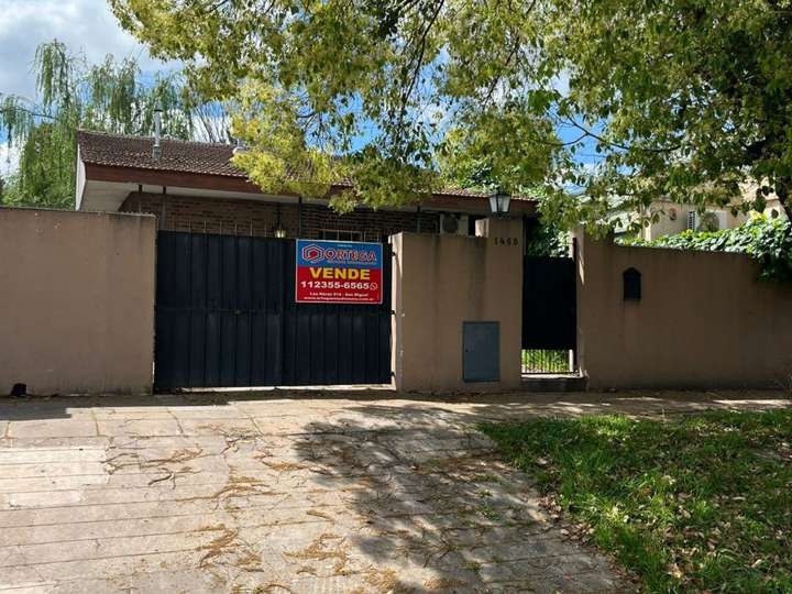 Casa en venta en Farías, Buenos Aires