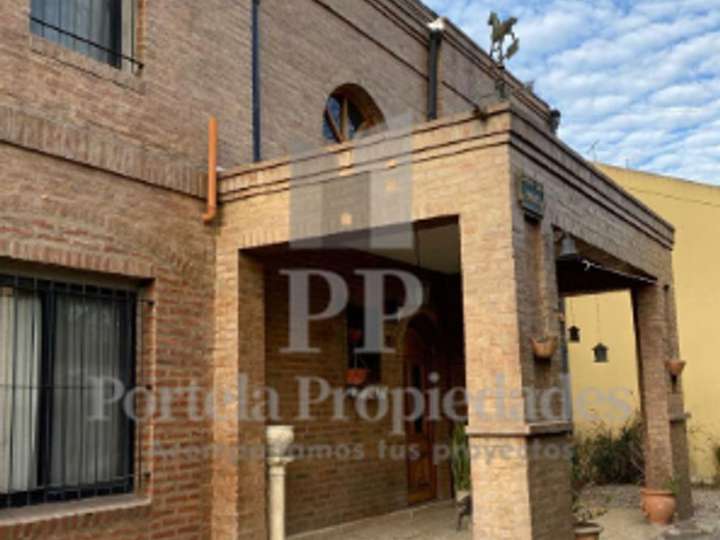 Casa en venta en Lorenzo Caro, Villa Udaondo