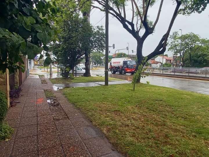 Edificio en alquiler en Avenida Los Quilmes, Buenos Aires