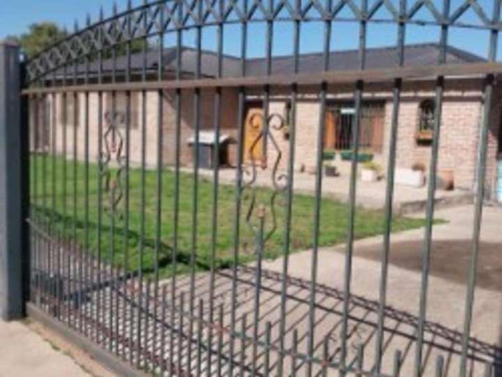 Casa en venta en General José María Zapiola, Paso del Rey