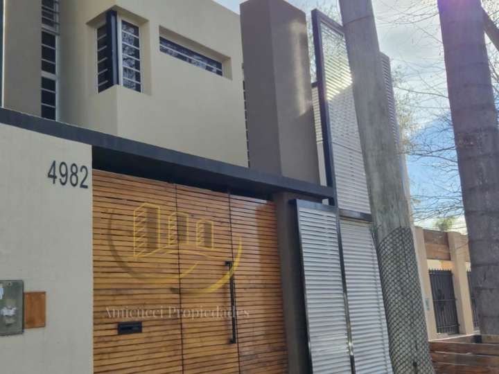 Casa en venta en 79 - Aristóbulo del Valle, 4990, Buenos Aires