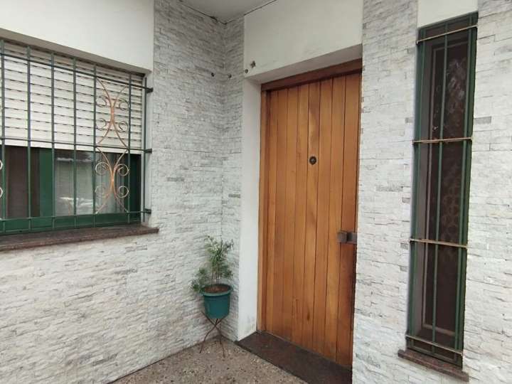 Casa en venta en 83 - Bartolomé Mitre, 6001, Buenos Aires