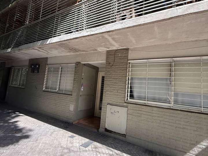 Departamento en venta en Buenos Aires, 2027, Santa Fe
