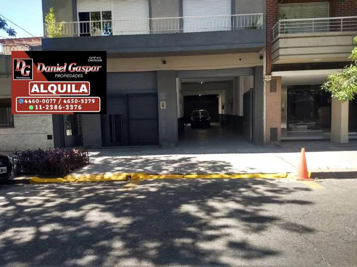 Comercial / Tienda en alquiler en Carlos Antonio López, 3099, Ciudad Autónoma de Buenos Aires
