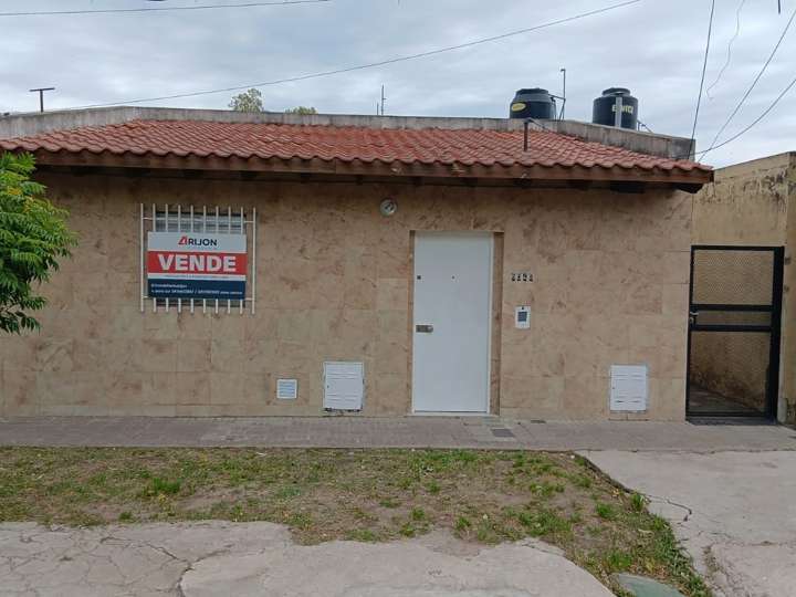 Casa en venta en Corrientes, Santa Fe