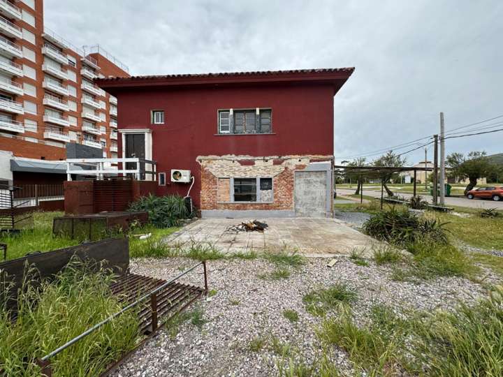 Comercial / Tienda en venta en Barrio Sur, Montevideo