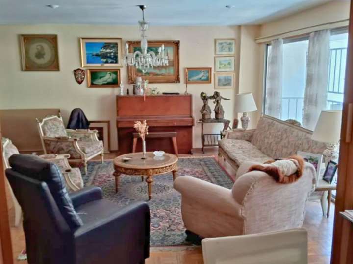 Apartamento en venta en Roque Graseras, Montevideo