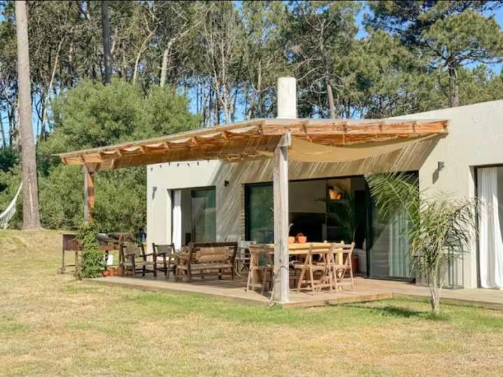 Casa en venta en Santa María del Luján, La Barra