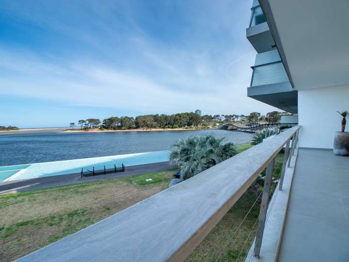 Apartamento en venta en Avenida Eduardo Víctor Haedo, El Tesoro