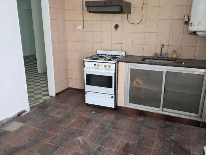 Edificio en alquiler en Larrea, 4918, La Tablada