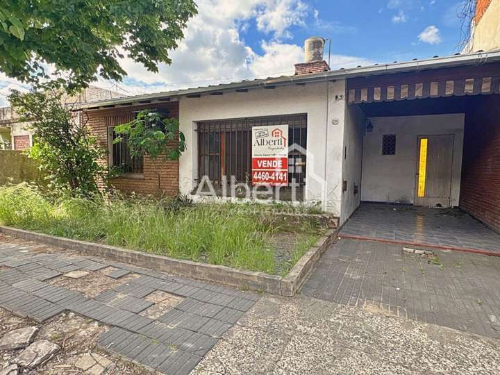Casa en venta en Coronel Brandsen, Buenos Aires
