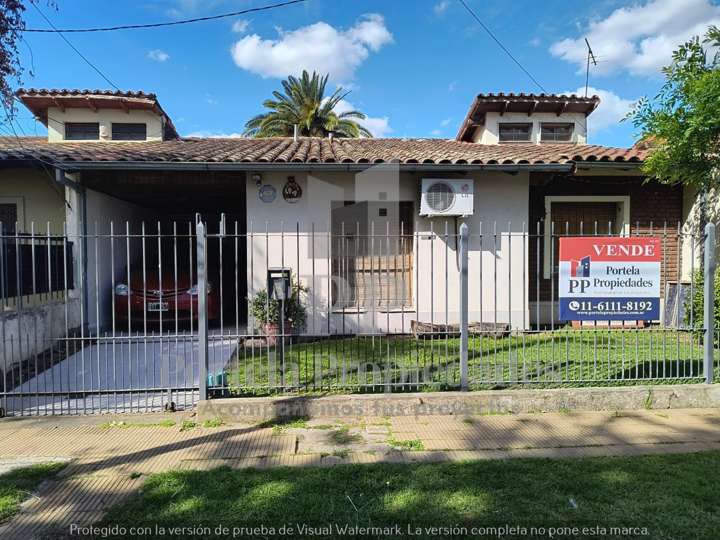Casa en venta en Albarracin, Buenos Aires