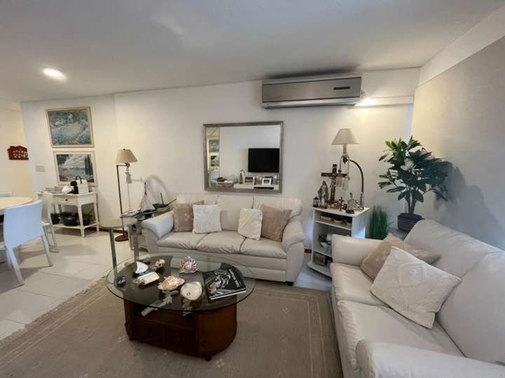 Apartamento en venta en María Eugenia Vaz Ferreira, Maldonado