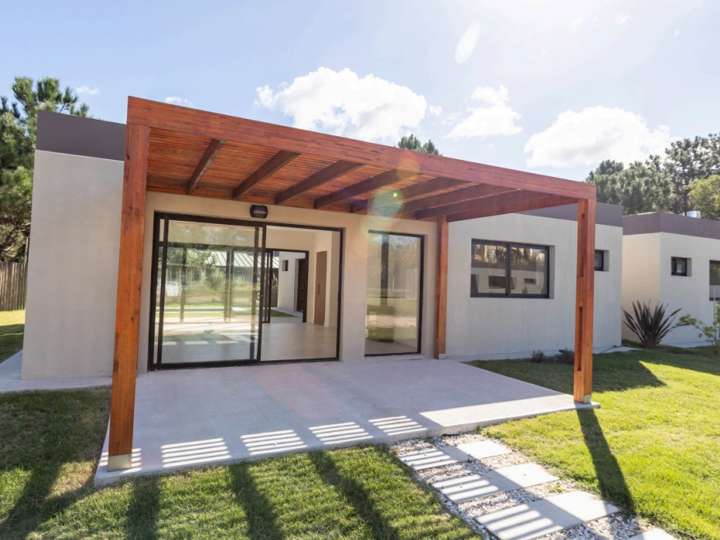 Casa en venta en Iris, La Barra