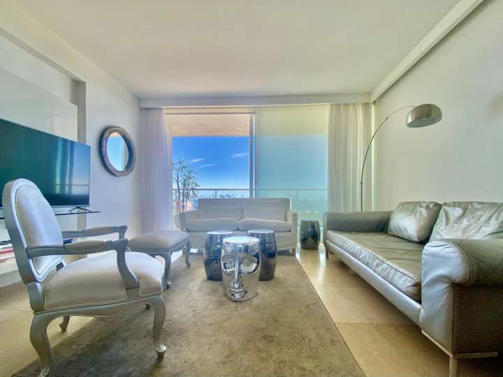 Apartamento en venta en Avenida Franklin Delano Roosevelt, Maldonado