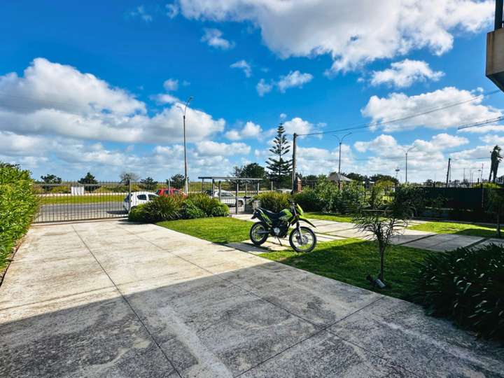 Apartamento en venta en Rambla Tomás Berreta, Montevideo