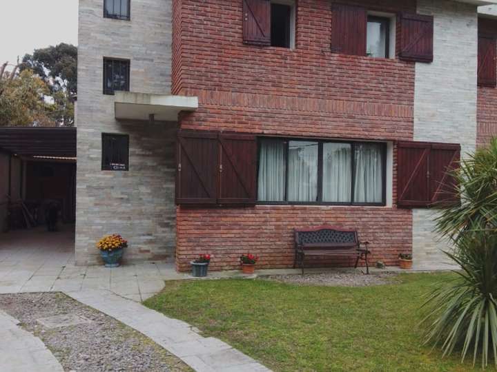 Casa en venta en Avenida Juan María Pérez y Fuentes, Canelones