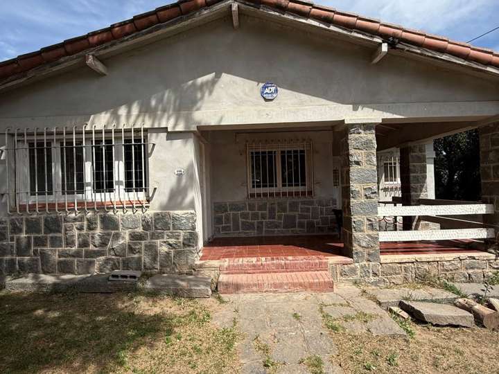Casa en alquiler en Chacabuco, 482, Municipio de La Falda