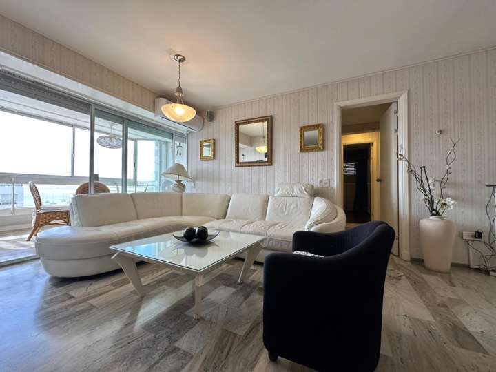 Apartamento en venta en Durazno, Maldonado