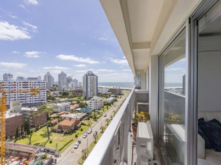 Apartamento en venta en Avenida Chiverta, Maldonado