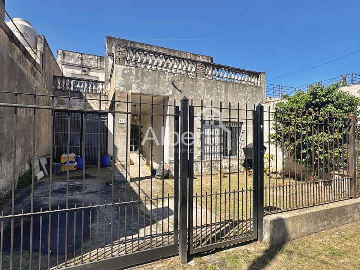 Casa en venta en Doctor Enrique Del Valle Iberlucea, 500, Haedo