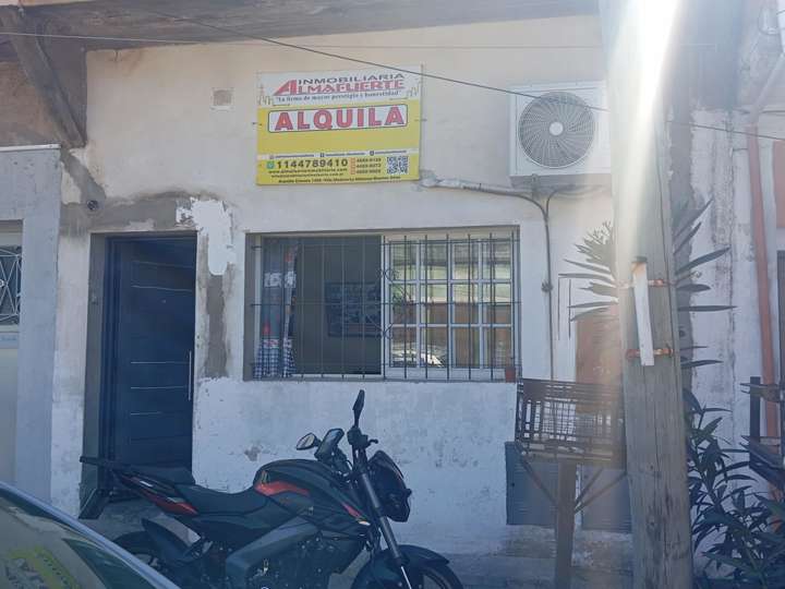 Edificio en alquiler en Lambaré, 4272, La Tablada