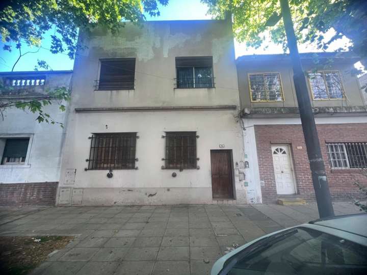 Edificio en venta en Miralla, 1381, Ciudad Autónoma de Buenos Aires