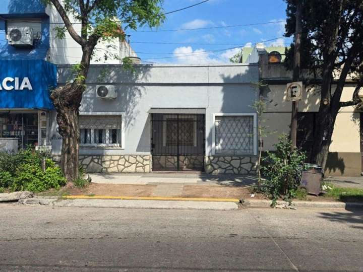 Edificio en alquiler en Avenida Presbítero Pedro Francisco de Uriarte, Remedios de Escalada