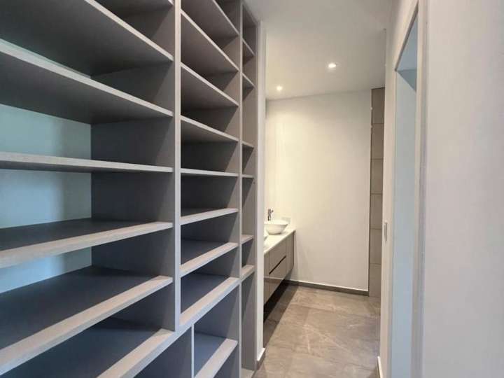 Casa en venta en Calle 137, Hudson