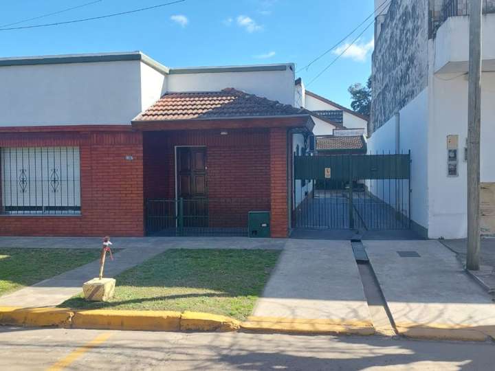 Casa en venta en Colectora Oeste, Belén de Escobar