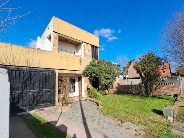 Casa en alquiler en Avenida Italia, General Rodríguez