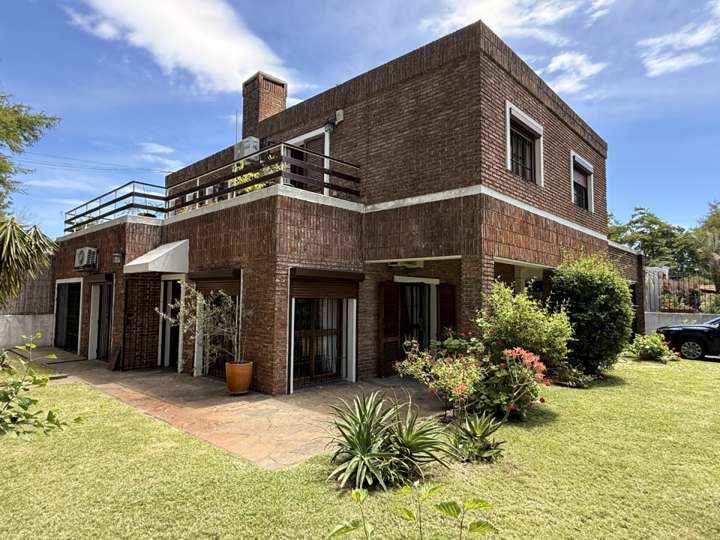 Casa en alquiler en Beyrouth, Montevideo