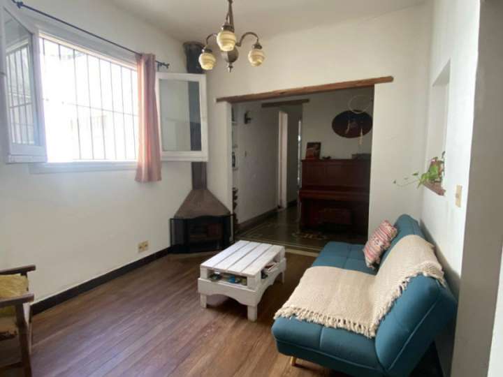 Casa en venta en Avenida 18 de Julio, Montevideo