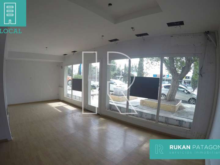 Comercial / Tienda en alquiler en Avenida Independencia, 421, Santa Cruz