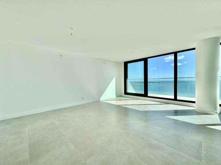 Apartamento en venta en Rambla Doctor Claudio Williman, Maldonado