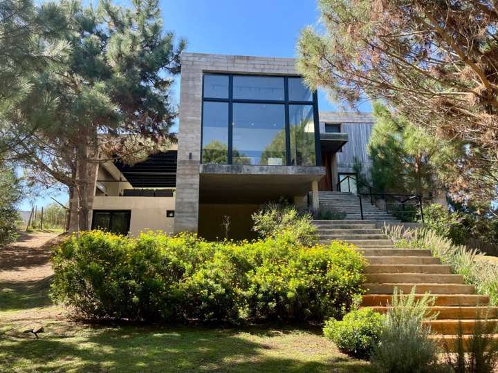 Casa en venta en Paralela Norte a Avenida Las Mercedes, Maldonado